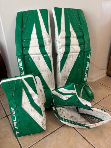34" True Px5 Regular Goalie Full Set Pro Stock (Used)