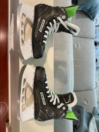 Bauer XLS Hockey Skates Regular Width Size 3 (Used)