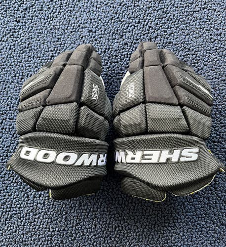 Sher-Wood Rekker Element 1 Gloves 12" (New)