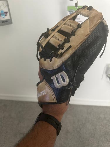 Wilson A2K RH First Base Baseball Glove 12.5" (Used)