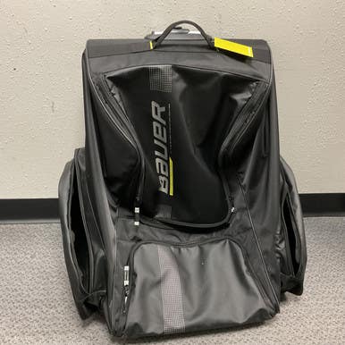 Used Bauer Elite Jr Hockey Wheeled Black 11855-S000201863