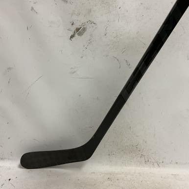 Used CCM RIBCORE TRIGGER 6 PRO Senior One Pce Right Grip Black 95 Flex 11855-S000201719