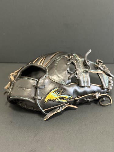 Rare Japanese IP Select infield RH Infield Baseball Glove 11.5" (Used)