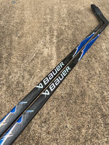 2 Used Bauer Vapor Flylite Pro Stock Hockey Stick 77 Flex P92 Left 4735