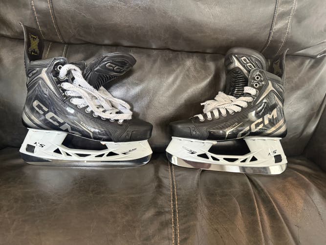 LIKE NEW CCM Tacks XF Pro Hockey Skates 9