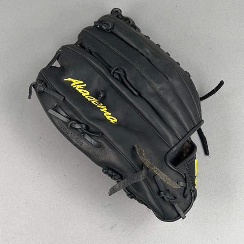 Akadema XX21 Pro Reptilian Series 12.75" Right Hand Thrower