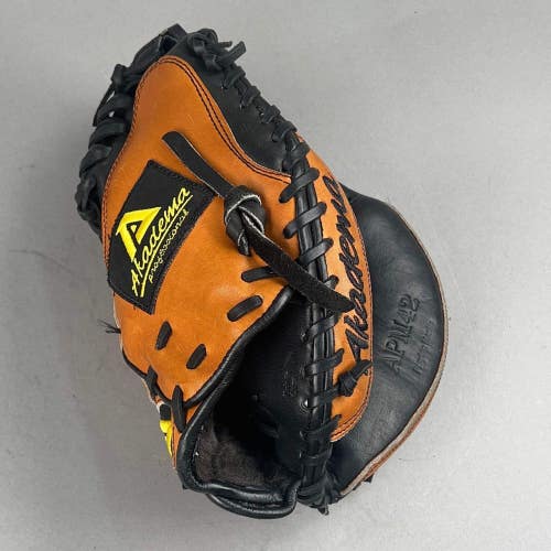 Akadema APM42 31" Right Hand Thrower Catchers Mitt