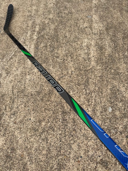 BAUER Nexus Tracer Pro Stock Hockey Stick Grip P28 77 Flex Right 5058