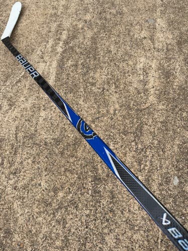 BAUER Proto2 Pro Stock Hockey Stick Grip P92 77 Flex Right 5070