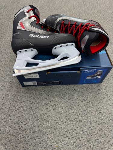 Bauer Hockey Skates Regular Width Size 2 (New)