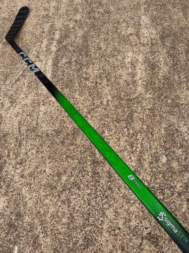CCM JETSPEED FT8 PRO Pro Stock Hockey Stick Grip P90M 85 Flex Right 5081