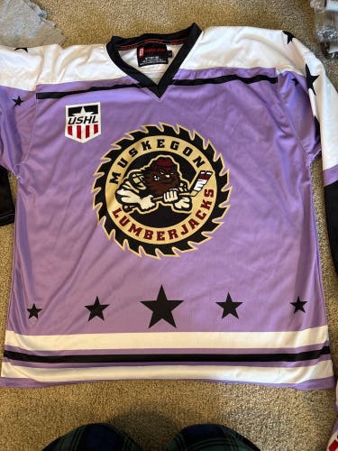 Muskegon Lumberjacks USHL Purple Large Adult Unisex Jersey (New)