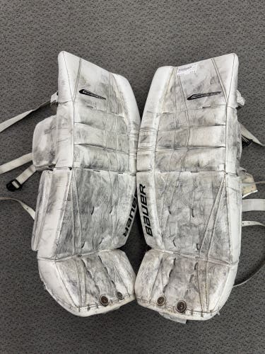 28" Bauer Reactor 7000 Goalie Leg Pads (Used)