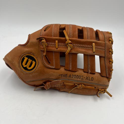 Wilson The A2000 XLO 12.5 Outfield Baseball Glove
