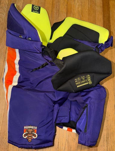 RARE USED ELMIRA MAMMOTH GAME USED WARRIOR HOCKEY PANTS Size X Large