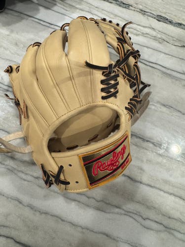 RH Infield Baseball Glove 11.5" (New)