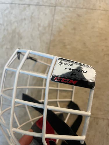 Medium CCM FM580 Full Cage (Used)