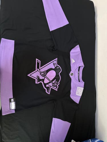 Size 52 Men's Adidas Jersey (Used)