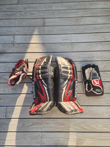 30" Vaughn Goalie Full Set