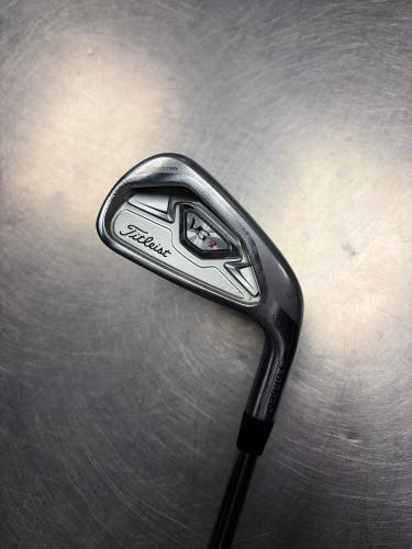 Men's Titleist 4 iron Right Handed Stiff Flex Steel Shaft (Used)