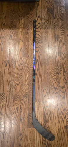 Junior CCM Ribcor Trigger 10 Pro Right Handed Hockey Stick P29+1/4 40 Flex (Used)