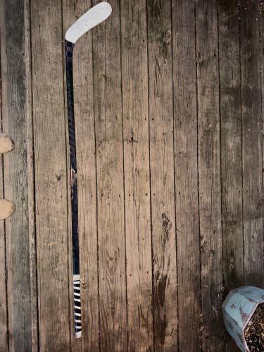 Senior Warrior Covert QR6 Pro Right Handed Hockey Stick P28 85 Flex (Used)