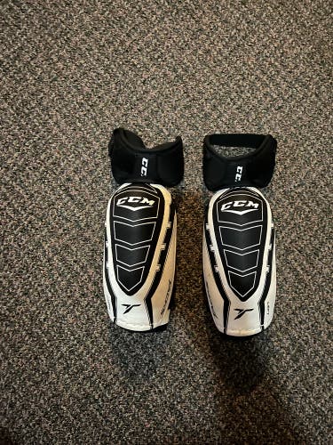 Senior Medium CCM Tacks Elbow Pads (Used)