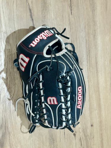 2022 Wilson A2000 RH Outfield Baseball Glove 12.75" (Used)