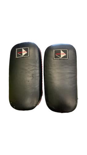 Used Century Martial Arts Blocking Pad Black MD 11859-S000030195