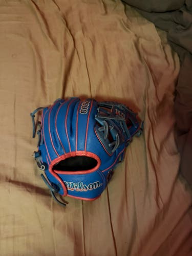 2025 Wilson A2000 RH Infield Baseball Glove 11.5" (Used)