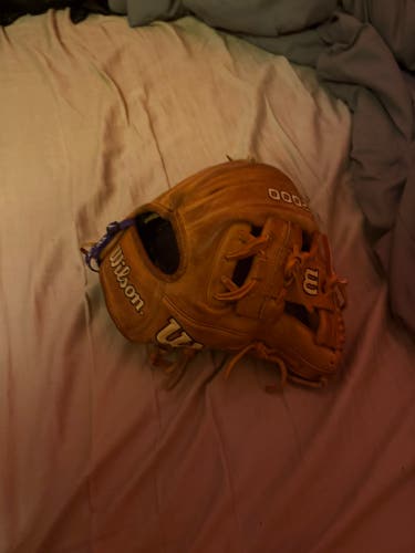 2022 Wilson A2000 RH Infield Baseball Glove 11.5" (Used)