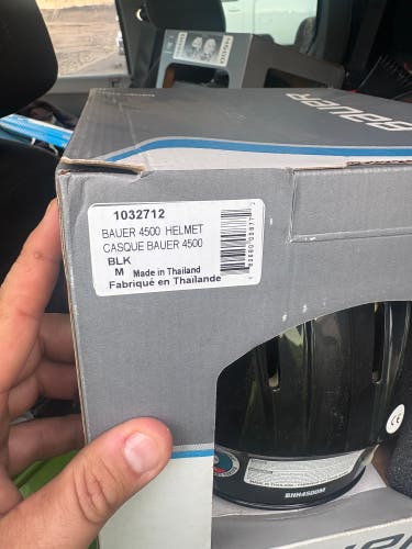 Medium Bauer 4500 Helmet (New)