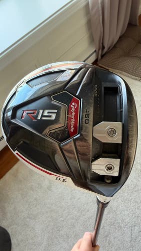 Men's 2015 TaylorMade R15 Right Handed Driver Senior Flex 9.5 Loft (Used)