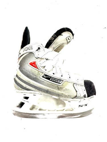 Used Bauer VAPOR XXII Youth Hockey Skate Youth 10.5 11860-S000307135