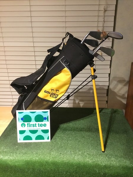 Golden Bear Juniors Golden Club Set (FWD, 5-6i, 7-8i, 9-PW, Putter) & Stand Bag