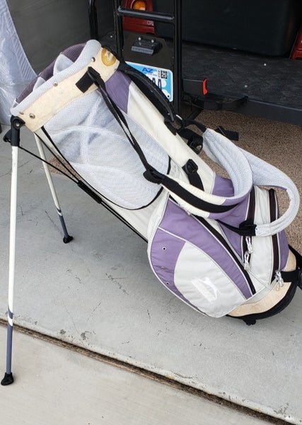 VERY NICE SLAZENGER 6 WAY STAND GOLF BAG W DROP DOWN LEGS PURPLE/WHITE AZ326