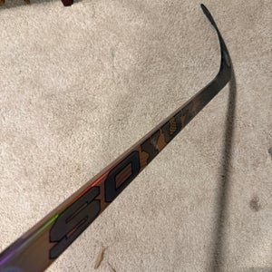 Senior Right Handed Hockey Stick P29 102 Flex (New)