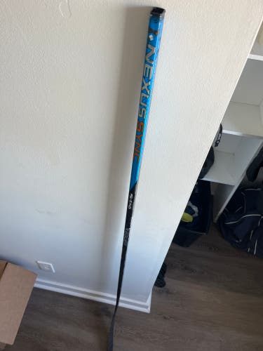 Senior Bauer Nexus Sync Right Handed Hockey Stick P92 87 Flex (Used)