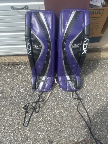 37" 2008 Reebok Premier II Goalie Leg Pads Pro Stock (Used)