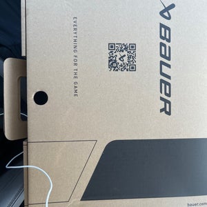 Bauer Vapor Fly40 Hockey Skates 9 (New)