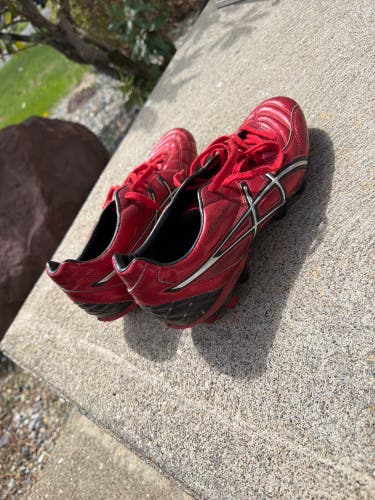 Red Men's Size M 11.0 (W 12.0) Asics Cleats (Used)