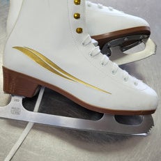 Used CASCADE LAKE PLACID WOMENS 10 WomensFigure Skate White Senior 10 11497-S000157041