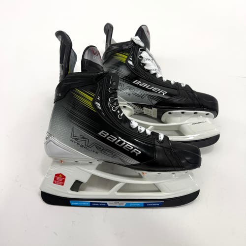 Brand New Bauer Hyperlite 2 Hockey Skates - Size 10 Fit 3