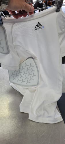 Used Adidas MEDIUM PADDED FB Top Youth White MD 11497-S000157048