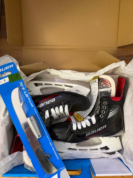New in Box Bauer Vapor X4 Intermediate Hockey Skates Size 6.5 Fit 2 + brand new spare runners