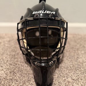 Senior Medium 2016 Bauer 950X Goalie Mask (Used)