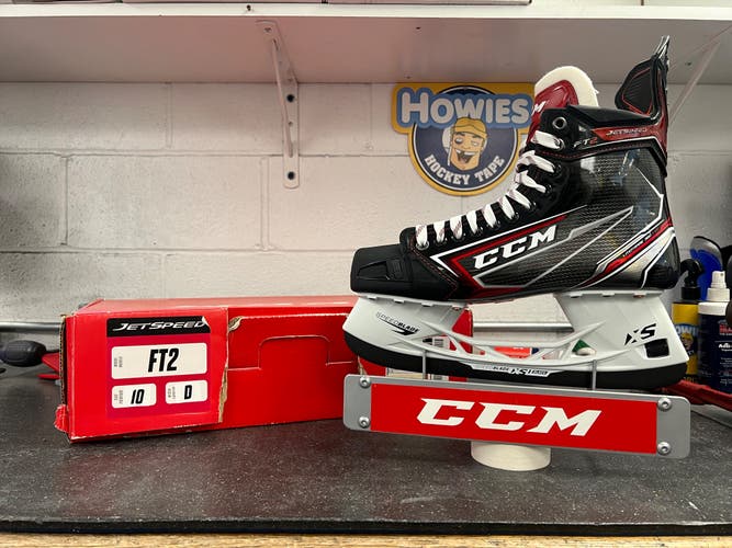 CCM JetSpeed FT2 Hockey Skates Regular Width 10 (New)