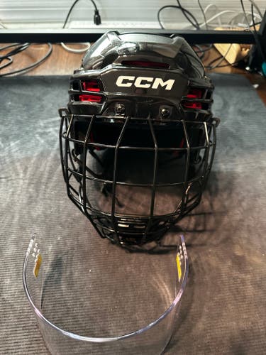 Medium CCM Tacks 70 Helmet (New) with free Bauer Visor