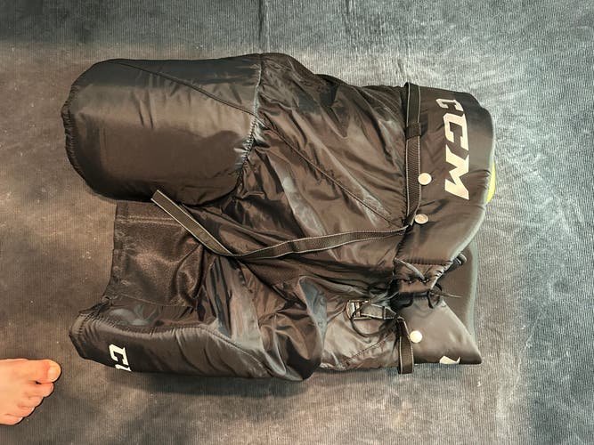 Senior XL CCM Tacks 9550 Hockey Pants (New)