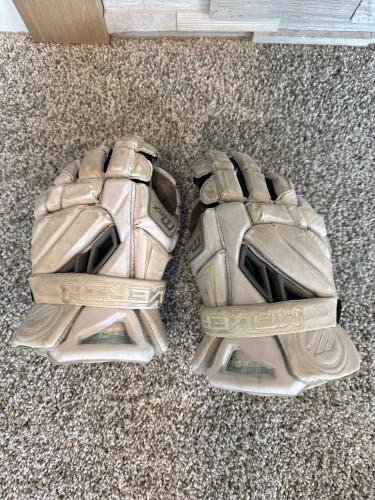 Maverik Max Lacrosse Gloves (Used)